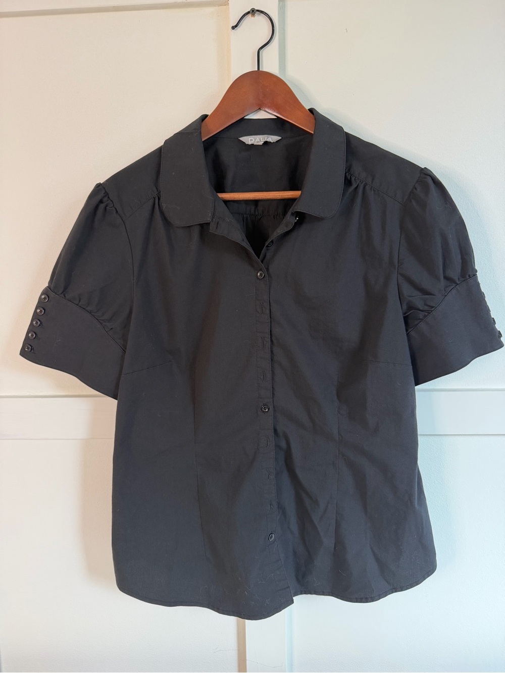 Dalia Black Short-Sleeve Button Front Dress Shirt - XL